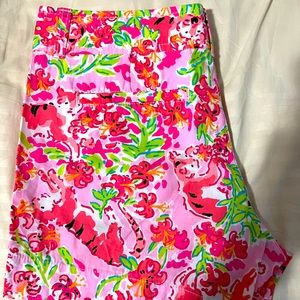 Lilly Pulitzer calahans size 8